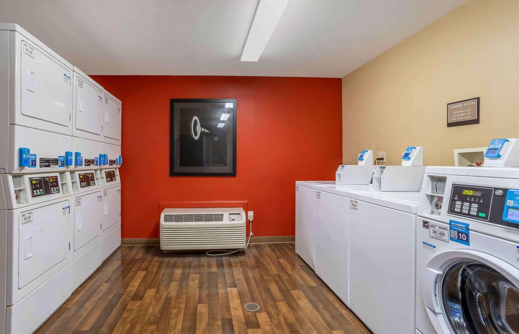 Extended Stay America Suites - Long Island - Melville Zewnętrze zdjęcie
