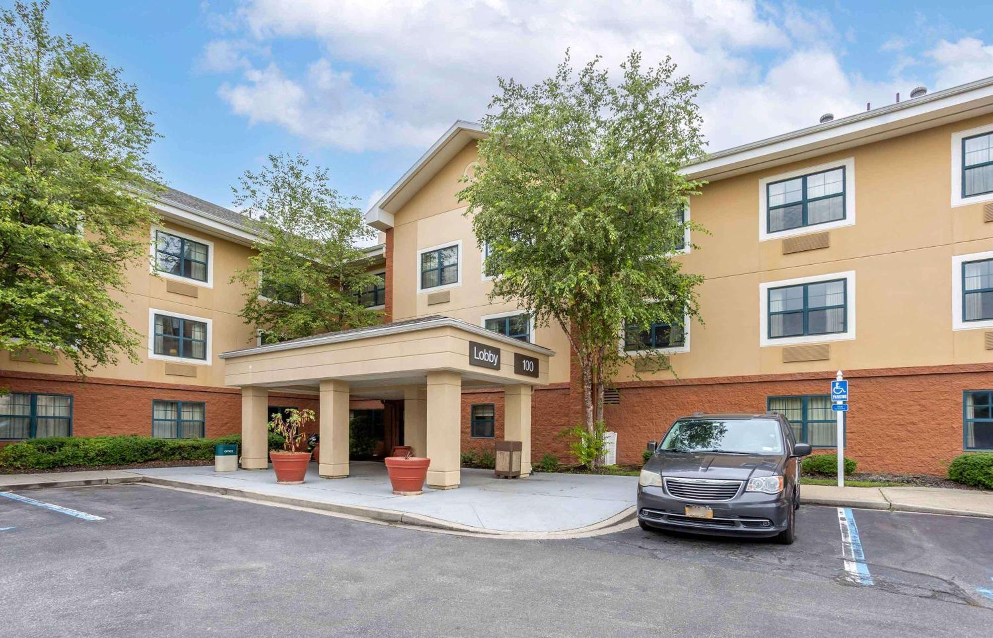 Extended Stay America Suites - Long Island - Melville Zewnętrze zdjęcie